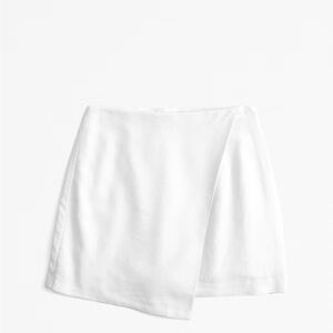 Elegant White Women's Skirt